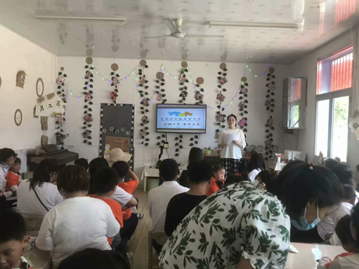 花儿向阳快成长砥砺前行梦飞扬—殷庄中心幼
